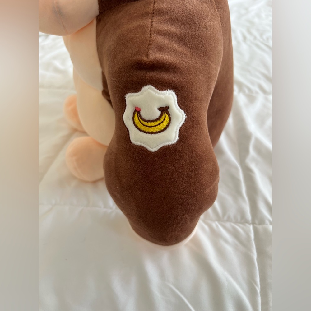 "Muscular King Kong Plush" - Picture 5 of 7